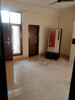 Room in 4 BHK Builder Floor at Rajendra Nagar Sector 3 – for Rent