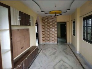 Room in 2 BHK Builder Floor at Kismatpur – for Rent