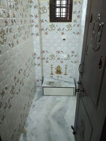 Bathroom in 2 BHK Builder Floor at Kismatpur – for Rent