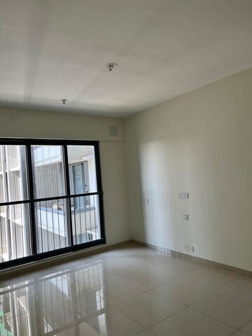 2 BHK Apartment For Rent in Kalpataru Elitus, Mulund West