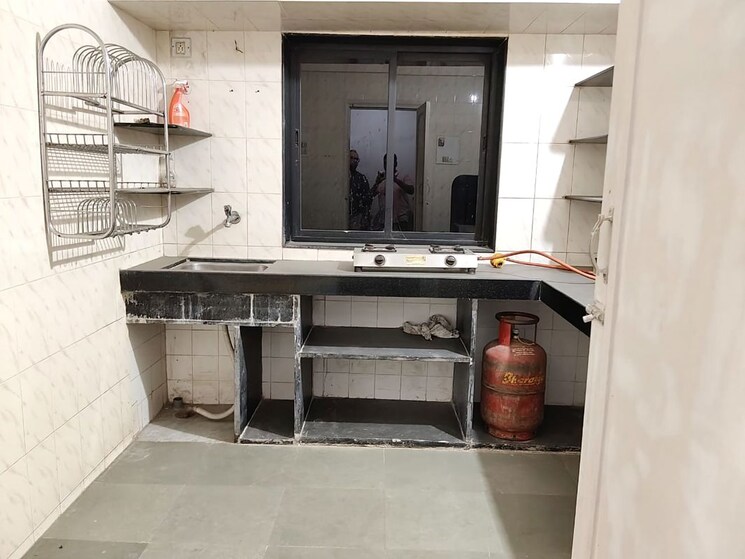 Kitchen, suraj-sadan 2 Bedroom 500 Sq.Ft. Apartment In Mahim Mumbai 9690575