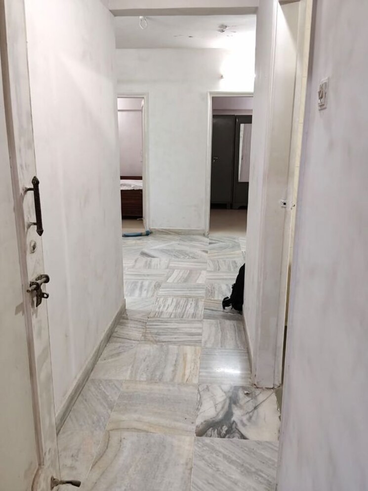 Bathroom, suraj-sadan 2 Bedroom 500 Sq.Ft. Apartment In Mahim Mumbai 9690575
