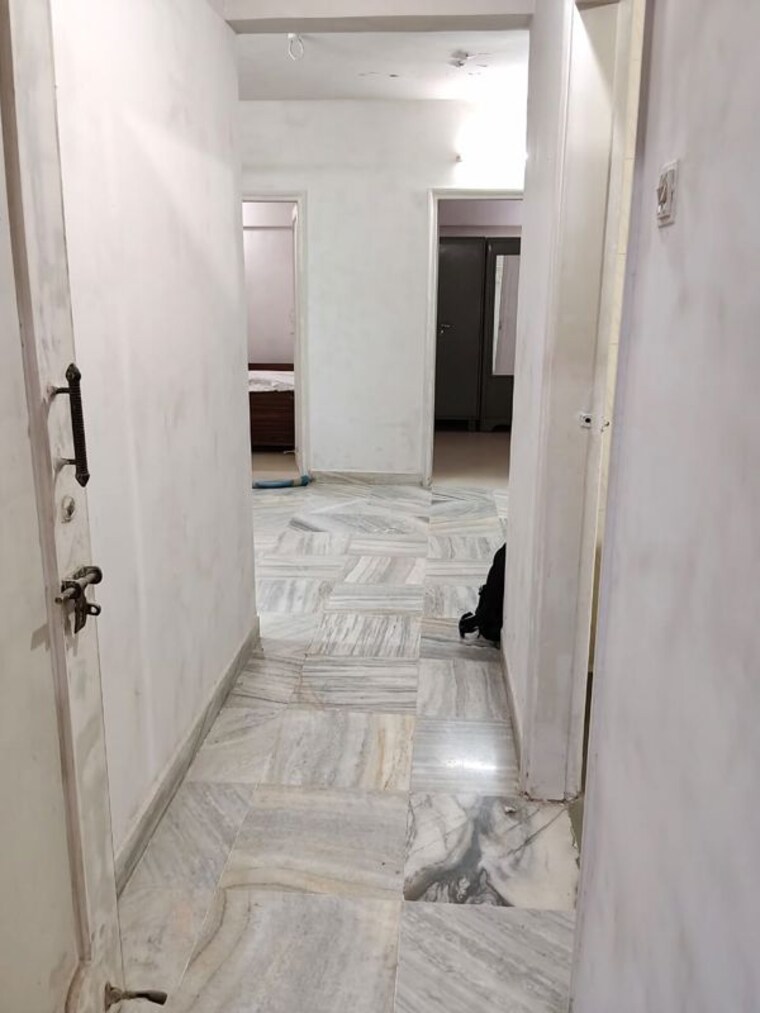 Bathroom, suraj-sadan 2 Bedroom 500 Sq.Ft. Apartment In Mahim Mumbai 9690575
