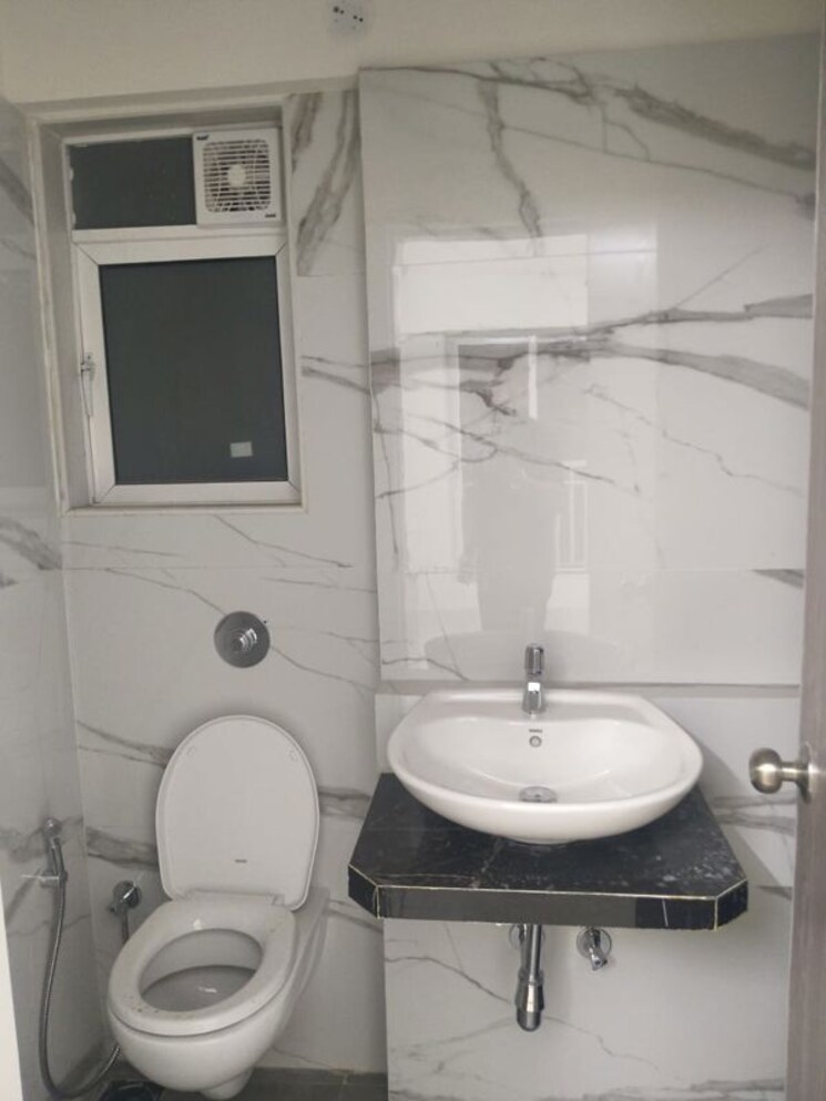 Bathroom, shraddha-privilege 1 Bedroom 378 Sq.Ft. Apartment In Kannamwar Nagar Mumbai 9690577