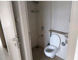 Bathroom in 1 BHK Apartment at Sheth Vasant Oasis, Andheri East – for Sale