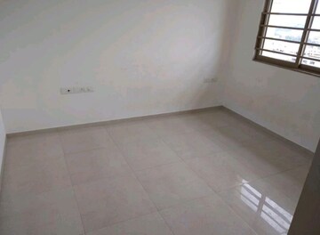 Room in 1 BHK Apartment at Sheth Vasant Oasis, Andheri East – for Sale