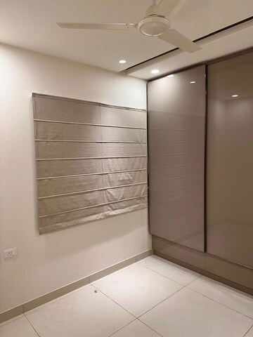 Room in 3 BHK Apartment at Prestige Tranquil, Kokapet – for Rent