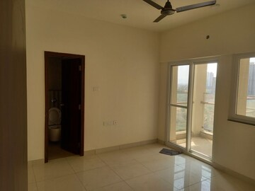 Room in 1 BHK Apartment at Purva Silversands, Mundhwa – for Rent