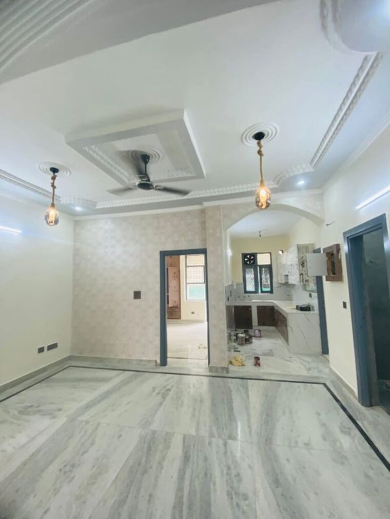 Bathroom, green fields colony 3 Bedroom 1800 Sq.Ft. Builder Floor In Green Fields Colony Faridabad 9690712