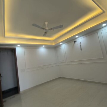 Room in 2 BHK Builder Floor at Chattarpur – for Rent