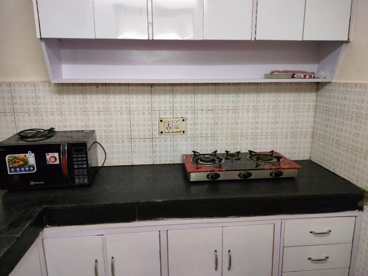 Kitchen, lajpat nagar ii 2 Bedroom 901 Sq.Ft. Builder Floor In Lajpat Nagar ii Delhi 9690970