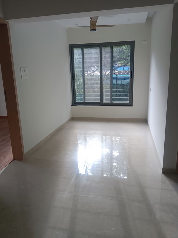 2 BHK + Servant Room Apartment For Sale in Bharat Kunj CHS