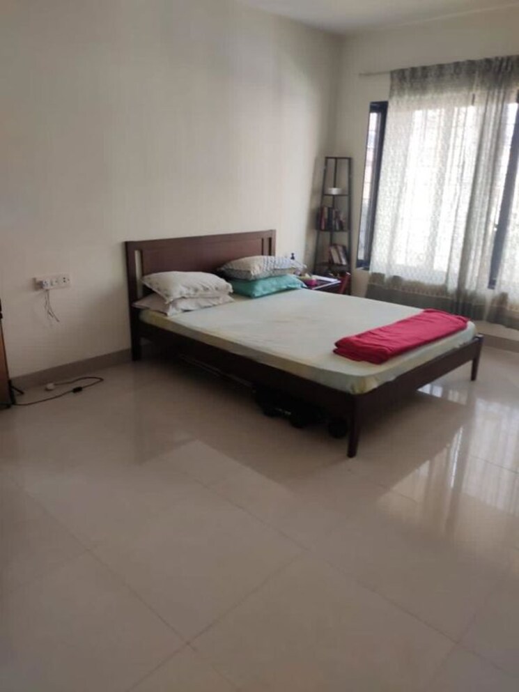 Bedroom, sutrim-apartment 3 Bedroom 1200 Sq.Ft. Apartment In Khar West Mumbai 9691435