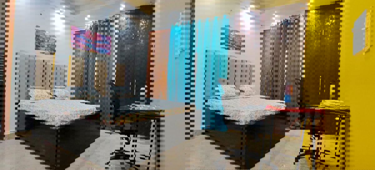 Pg For Rent in Noida Golf Course