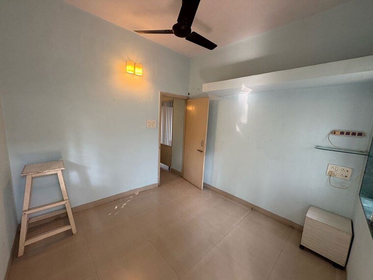 Room, model colony 1 Bedroom 559 Sq.Ft. Independent House In Model Colony Pune 9691474