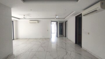 Room in 4 BHK Builder Floor at Sector 14 – for Sale