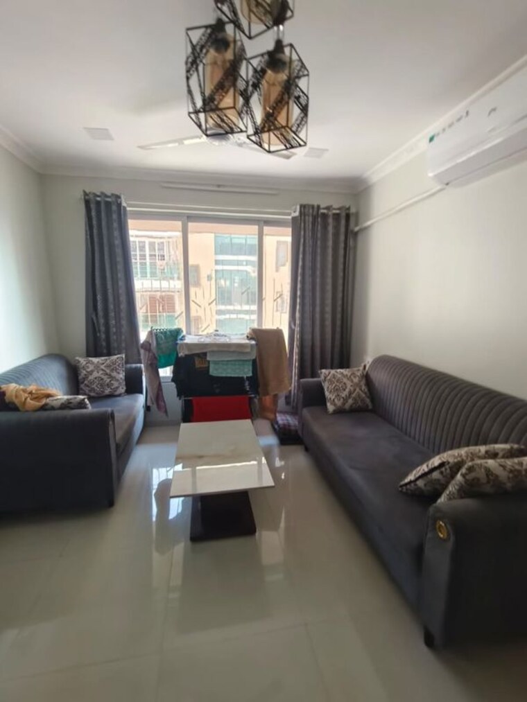 Living Room, anand-nagar-society 1 Bedroom 500 Sq.Ft. Apartment In Juhu Mumbai 9416467