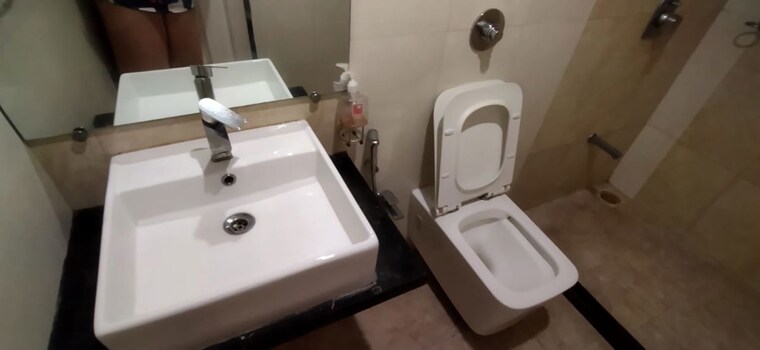 Bathroom, aspen-park 1 Bedroom 600 Sq.Ft. Apartment In Goregaon East Mumbai 9691654