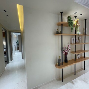 Room in 4 BHK Apartment at Gulmohar Colony – for Sale