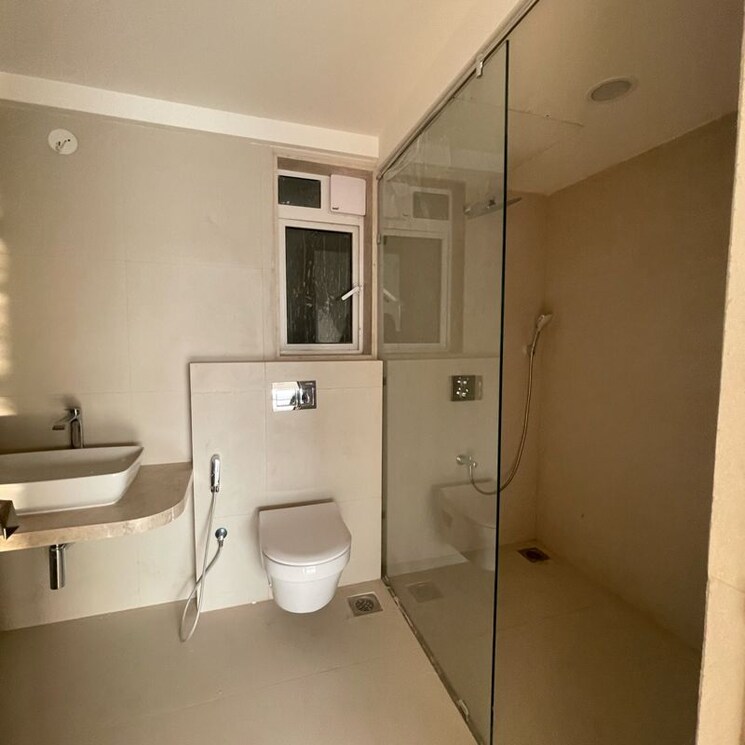 Bathroom, juhu 4 Bedroom 1734 Sq.Ft. Apartment In Juhu Mumbai 9474499
