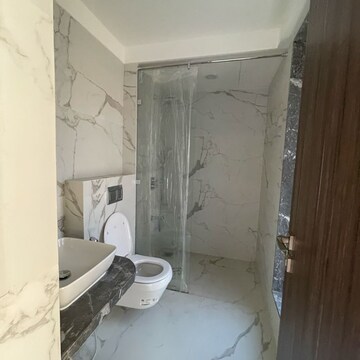 Bathroom in 4 BHK Apartment at Juhu – for Sale