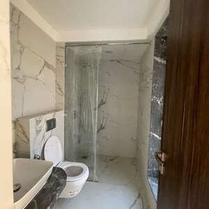 Bathroom in 4 BHK Apartment at Juhu – for Sale