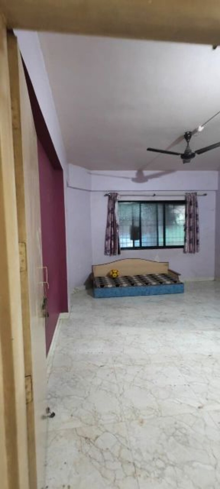 Bedroom, mig-colony-gokhalenagar 1.5 Bedroom 850 Sq.Ft. Apartment In Gokhalenagar Pune 9690039