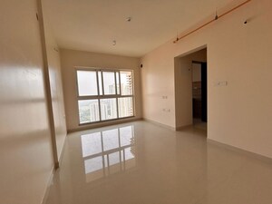 Room in 2 BHK Apartment at Sheth Avante, Kanjurmarg West – for Rent
