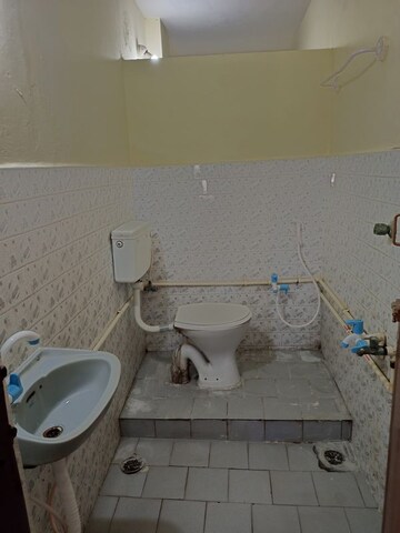 Bathroom in 2 BHK Apartment at Thiruvanmiyur – for Rent