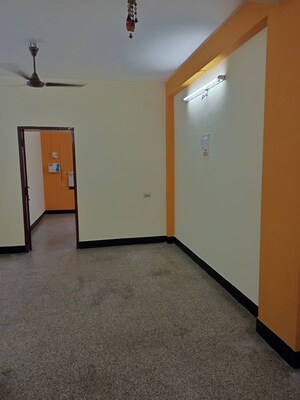 Room in 2 BHK Apartment at Thiruvanmiyur – for Rent