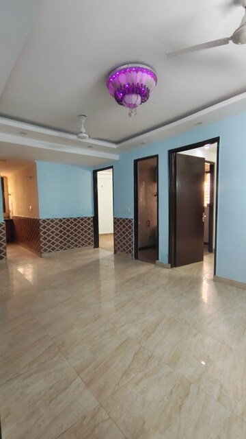 Room in 2 BHK Builder Floor at Palam Vihar – for Rent