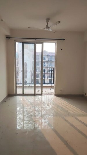 Room in 3.5 BHK Independent House at Sector 26 – for Sale