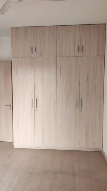 Furnished Amenities in 3.5 BHK Independent House at Sector 26 – for Sale