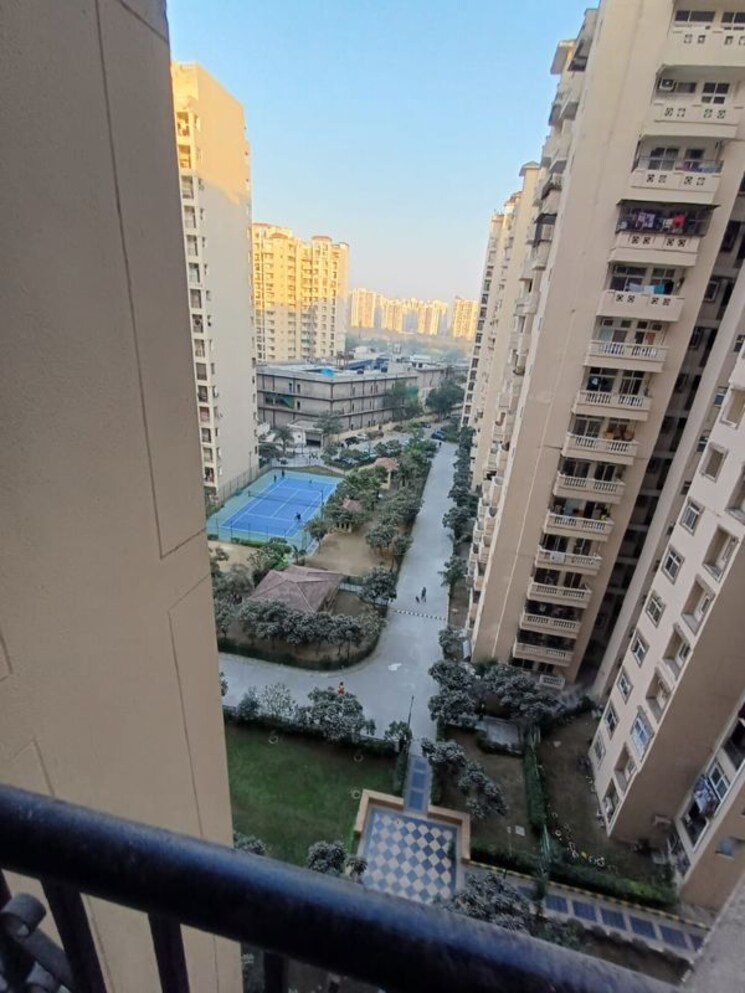 Exterior View, amrapali-silicon-city 2 Bedroom 1180 Sq.Ft. Apartment In Sector 76 Noida 9692559