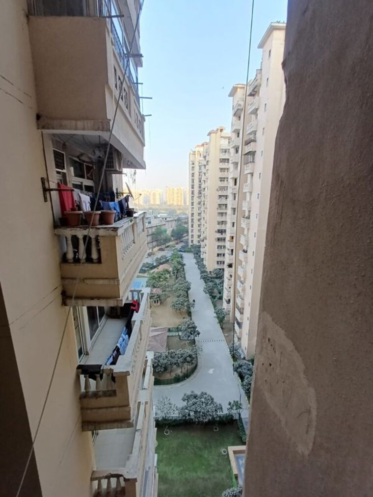 Exterior View, amrapali-silicon-city 2 Bedroom 1180 Sq.Ft. Apartment In Sector 76 Noida 9692559