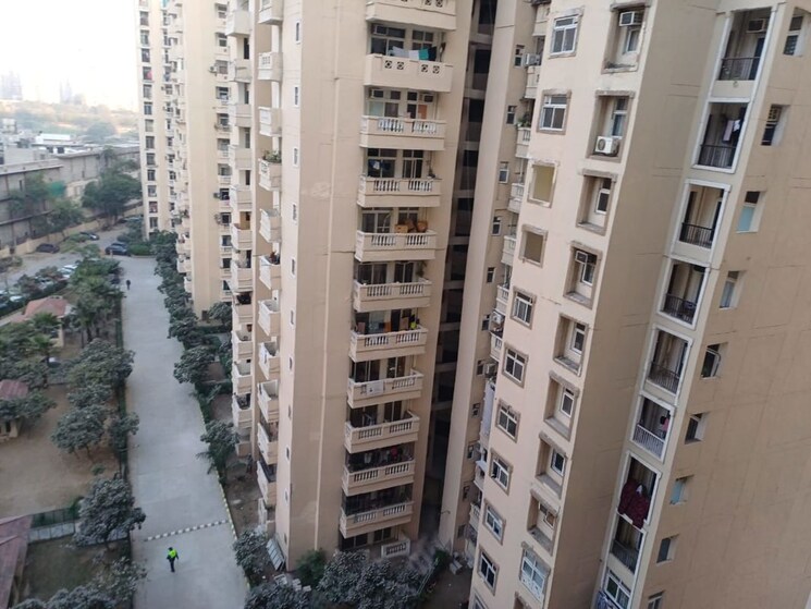 Exterior View, amrapali-silicon-city 2 Bedroom 1180 Sq.Ft. Apartment In Sector 76 Noida 9692559