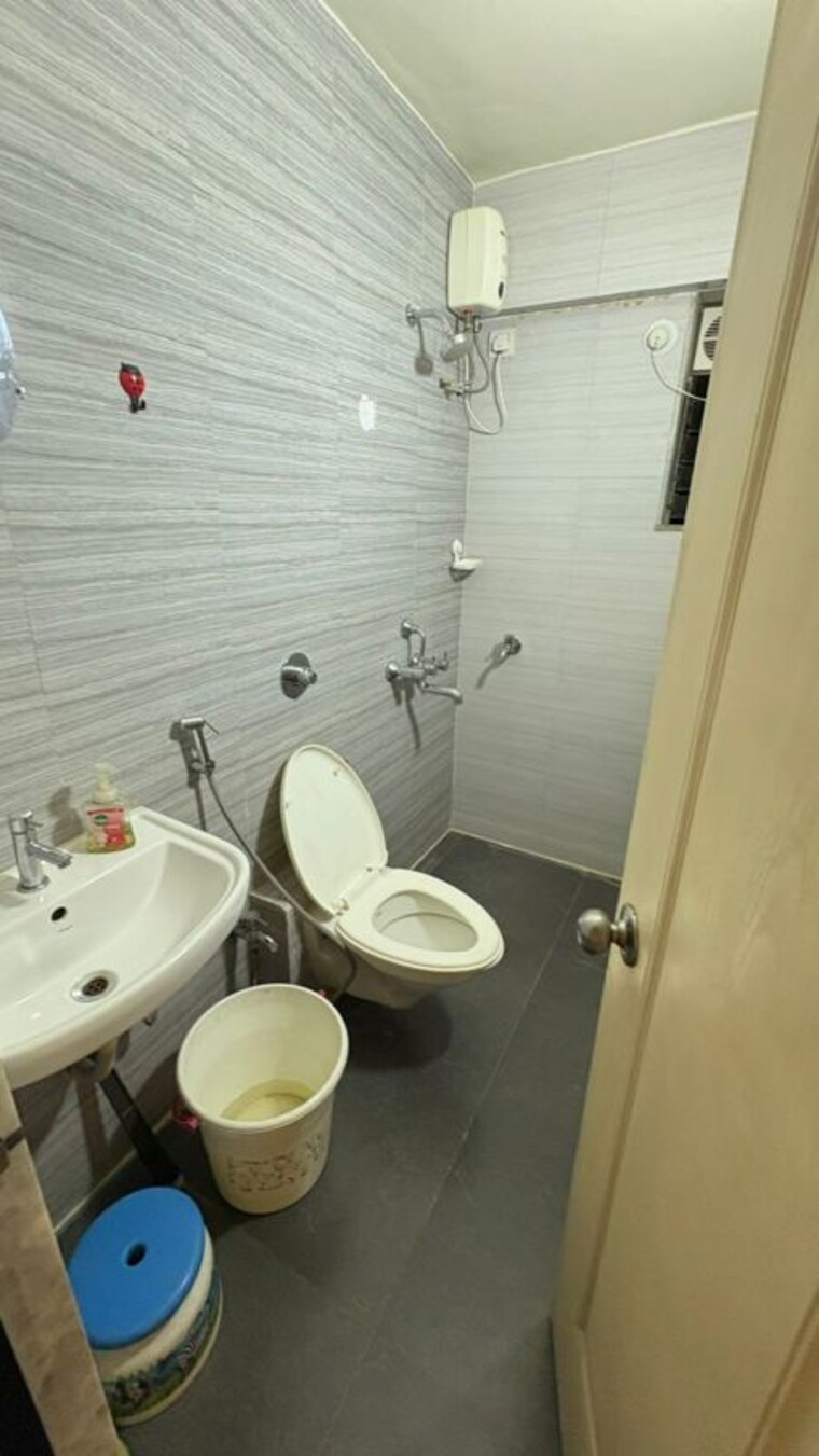 Attached Bathroom, cosmos-jewels 2 Bedroom 700 Sq.Ft. Apartment In Ghodbunder Road Thane 9693306