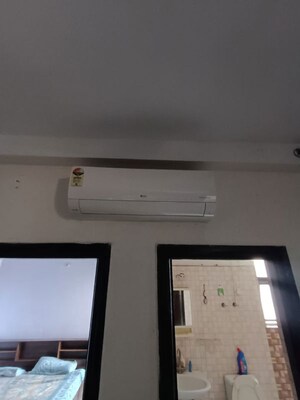  3 BHK Builder Floor at West Patel Nagar – for Rent