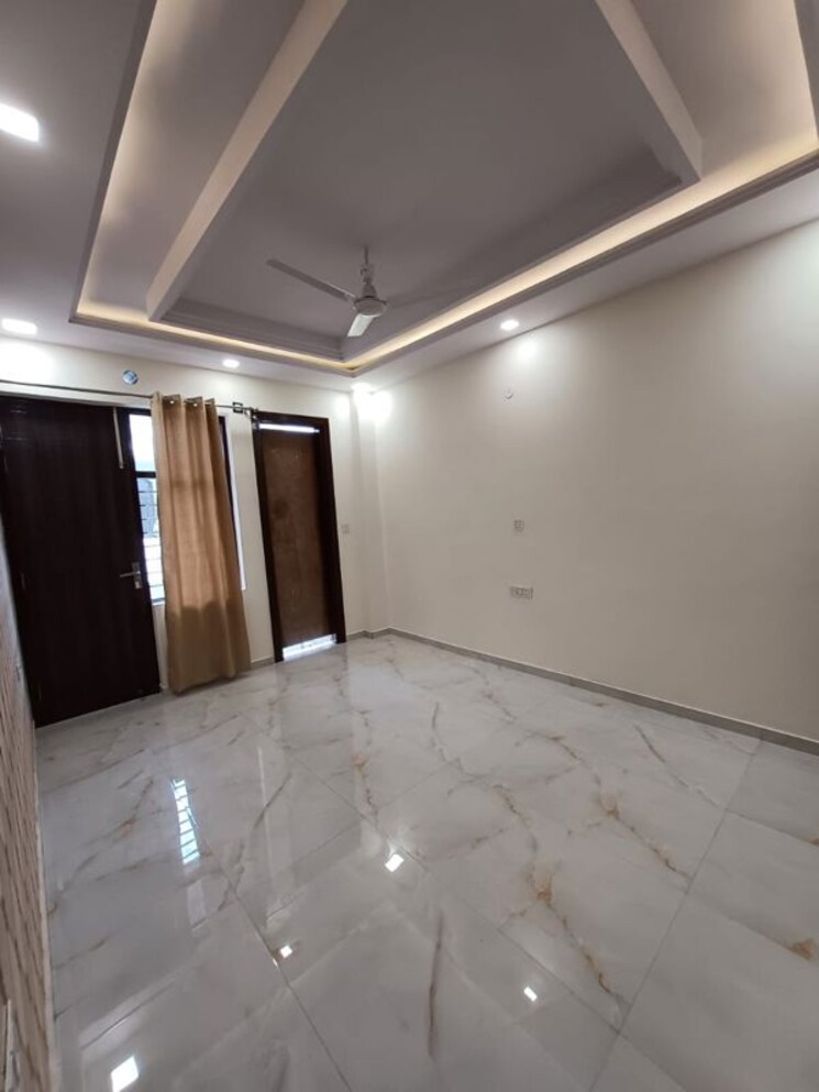 Room, rps-palms 3 Bedroom 1125 Sq.Ft. Builder Floor In Sector 88 Faridabad 9693254
