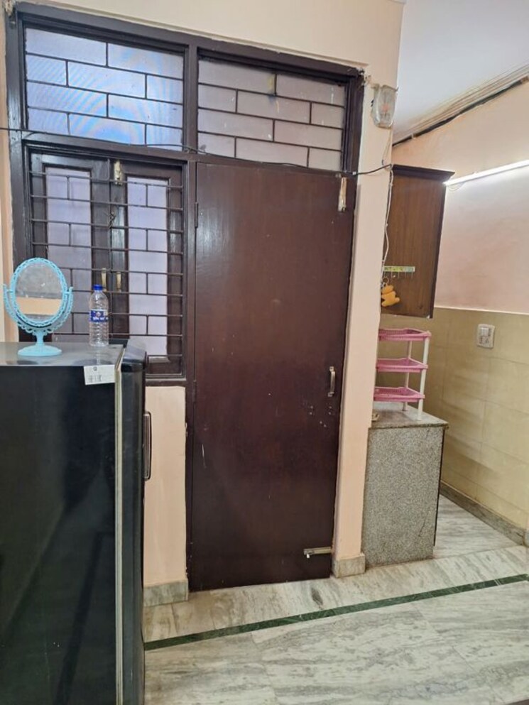 undefined, rohini sector 8 1 Bedroom 350 Sq.Ft. Builder Floor In Rohini Sector 8 Delhi 9688116