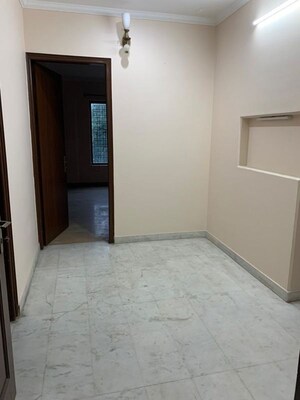 Room in 3 BHK Builder Floor at Kohli One Malibu Town Plot, Sector 47 – for Rent