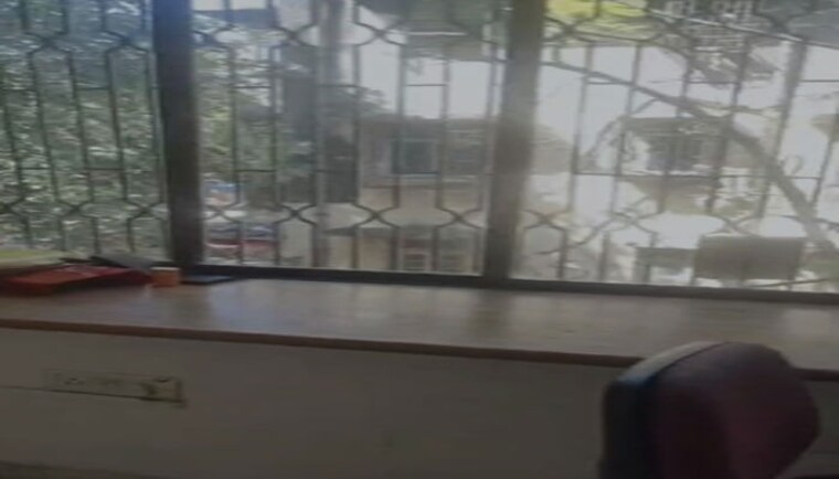 Other, khar west Commercial Office Space 500 Sq.Ft. In Khar West Mumbai 9693967