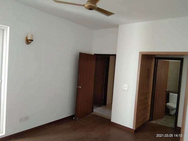 Room, umang-monsoon-breeze-phase-i 3 Bedroom 1730 Sq.Ft. Apartment In Sector 78 Gurgaon 9694367