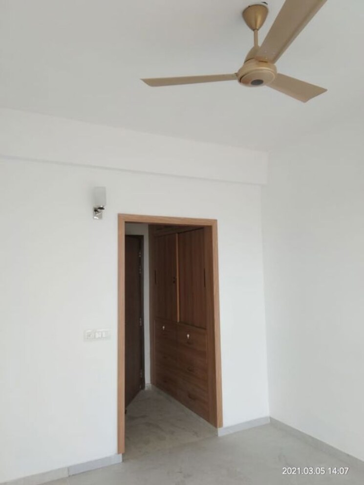 Room, umang-monsoon-breeze-phase-i 3 Bedroom 1730 Sq.Ft. Apartment In Sector 78 Gurgaon 9694367