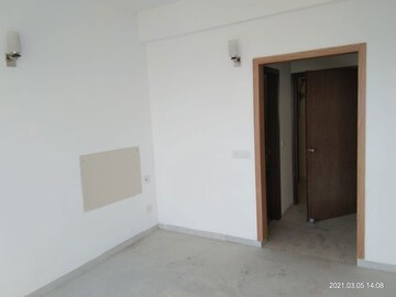 Room in 3 BHK Apartment at Umang Monsoon Breeze Phase I, Sector 78 – for Sale