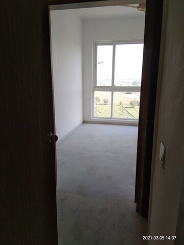 Room in 3 BHK Apartment at Umang Monsoon Breeze Phase I, Sector 78 – for Sale