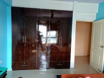 Room in 4 BHK Apartment at Umang Monsoon Breeze Phase I, Sector 78 – for Sale