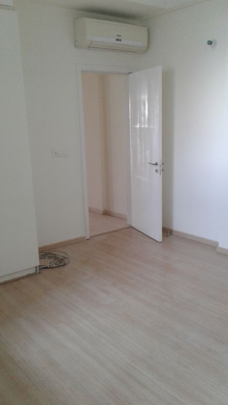 4 BHK + Servant Room 3000 Sq.Ft. Apartment in DLF The Belaire