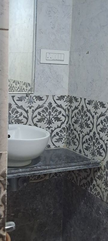 Bathroom in 1 BHK Apartment at Clark Town – for Rent