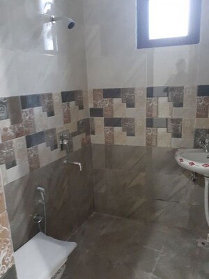 Team Area in 2 BHK Independent House at Sector 10a – for Rent